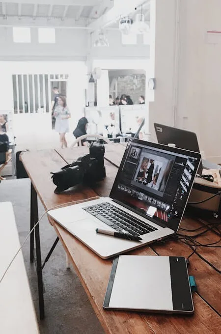 Web dizajn na laptopu